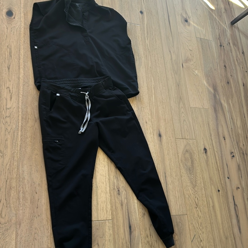 Black Figs Set